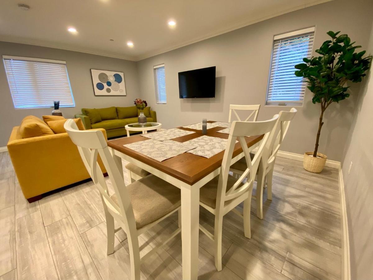 Stylish Hollywood Townhouse - Ideal Location Лос Анджелис Екстериор снимка